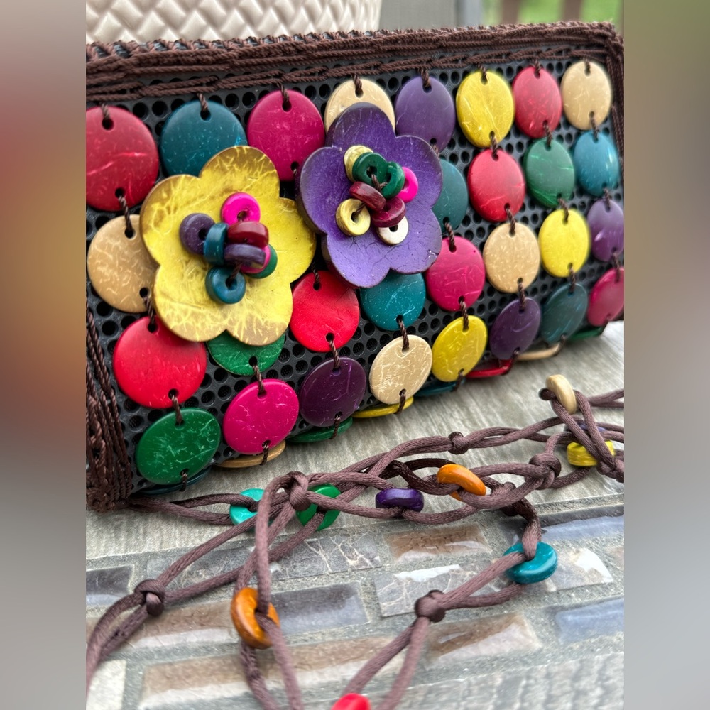 GUC! Vintage Colorful Coconut Shell Handmade Crossbody Women's Bag - Picture 3 of 11